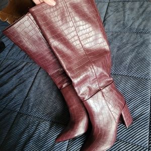 LuLus Maroon Aligator Print Boot
